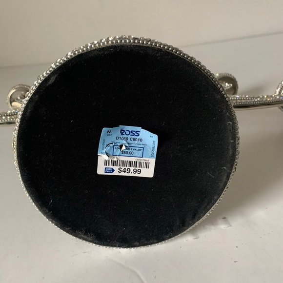 Silver Candleabra Large Christmas Tree - Picture 4 of 4